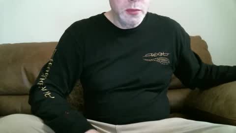 Snapshot of u_suck_i_lick_for_69_cumsohard chatting on April 11, 2026, 9:30 pm Mister F online show from April 11, 2026, 9:30 pm