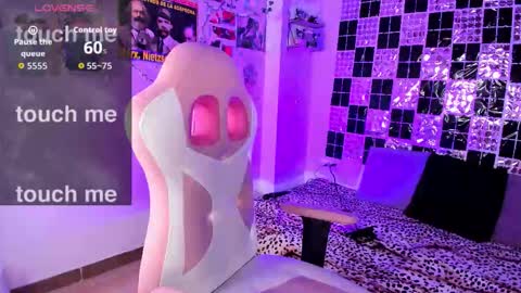 Snapshot of uchikydoll chatting on February 5, 2026, 10:58 pm uchikydoll online show from February 5, 2026, 10:58 pm