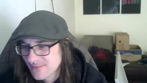Snapshot of ucloudd chatting on April 25, 2026, 8:17 am ucloudd online show from April 25, 2026, 8:17 am