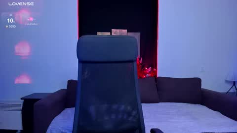 Snapshot of uco_mon chatting on September 25, 2025, 3:27 pm Uco online show from September 25, 2025, 3:27 pm