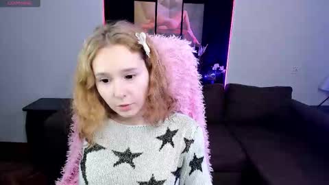 Snapshot of uco_mon chatting on October 27, 2025, 2:43 pm Uco online show from October 27, 2025, 2:43 pm