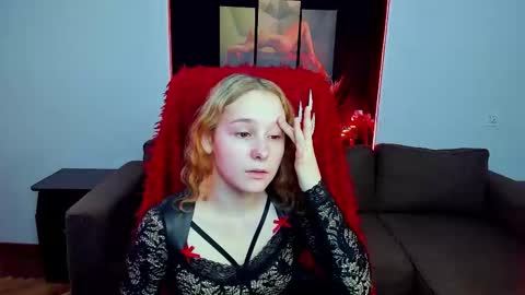 Snapshot of uco_mon chatting on October 28, 2025, 3:04 pm Uco online show from October 28, 2025, 3:04 pm