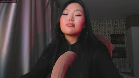 uko sa online show from November 5, 2025, 6:30 pm