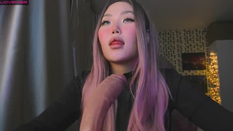 uko sa online show from December 14, 2025, 4:34 pm