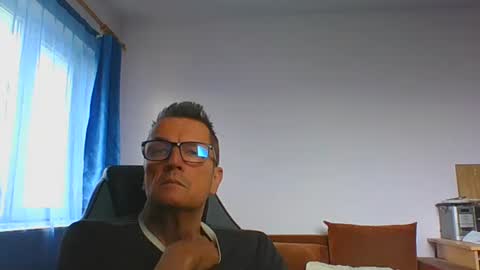 ulmeni7 online show from May 31, 2026, 2:24 pm