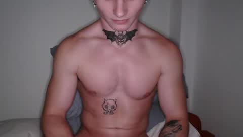 Snapshot of ultimatepackages chatting on November 25, 2025, 6:24 am Ultra Boy online show from November 25, 2025, 6:24 am