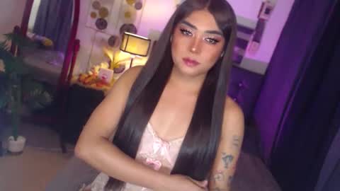 Snapshot of ultimatesexytrans chatting on January 31, 2026, 7:11 pm Alex online show from January 31, 2026, 7:11 pm