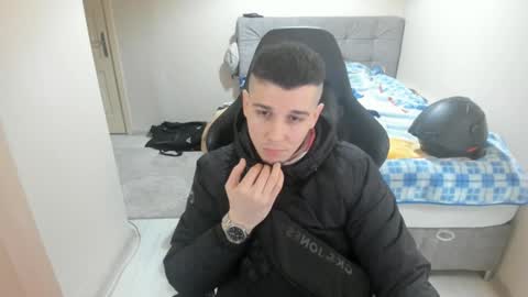 hi im mike tyson -  online show from January 18, 2025, 7:37 pm