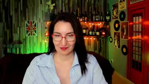UnaTera online show from April 20, 2026, 6:16 am