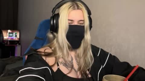 Snapshot of unaxyling chatting on February 20, 2026, 1:57 am unaxyling online show from February 20, 2026, 1:57 am