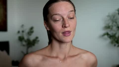 Snapshot of unbelievable__ chatting on February 5, 2026, 2:16 am Sasha online show from February 5, 2026, 2:16 am