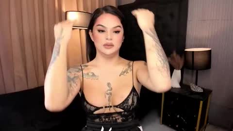 Lady tan online show from October 17, 2025, 6:43 pm