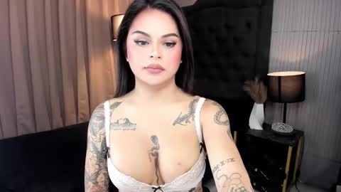 Lady tan online show from November 3, 2025, 7:04 pm