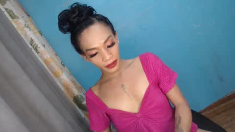 LOVELY JANE online show from October 6, 2025, 1:03 am