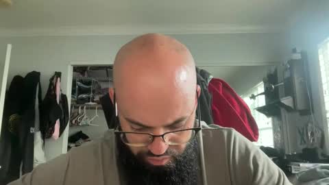 uncutbeard129840 online show from November 6, 2025, 11:59 pm