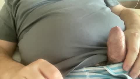 uncutdude321 online show from November 25, 2025, 1:33 pm