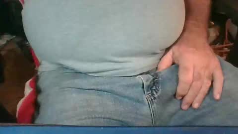 uncutmike7x5 online show from October 30, 2025, 5:24 pm