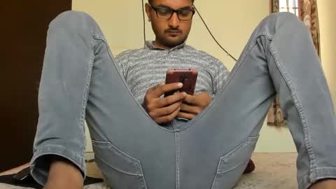 Snapshot of uncutraja chatting on December 4, 2024, 4:10 am uncutraja online show from December 4, 2024, 4:10 am