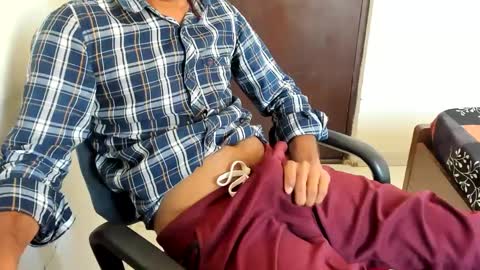 Snapshot of uncutraja chatting on February 16, 2025, 5:48 am uncutraja online show from February 16, 2025, 5:48 am