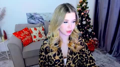 Alice online show from December 14, 2025, 7:29 pm