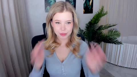 Alice online show from April 22, 2026, 8:43 pm