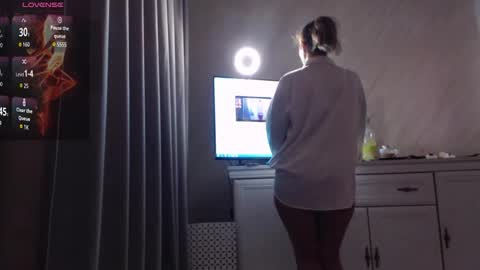 Eva online show from April 29, 2026, 10:16 pm