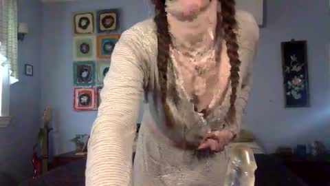 Lola Moonstone online show from February 14, 2026, 4:04 pm