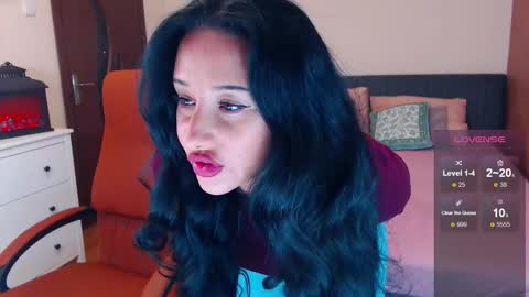 Snapshot of uniquemissy chatting on December 23, 2025, 7:39 am Andreea online show from December 23, 2025, 7:39 am