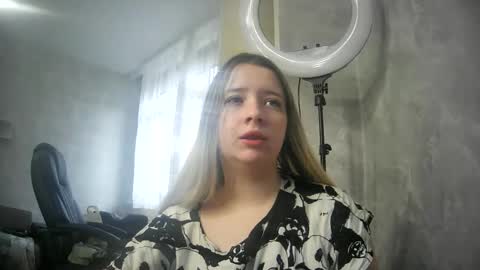 UniverseEmily online show from October 30, 2025, 6:04 am