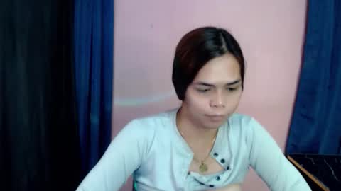 unknown_trans18 online show from November 14, 2025, 12:53 am