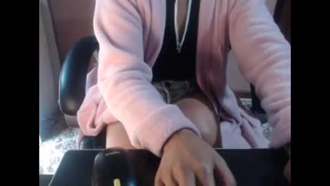 unlimitedloving online show from November 15, 2025, 2:31 am