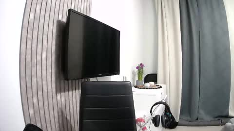 SlavaVibes online show from February 26, 2025, 4:14 pm