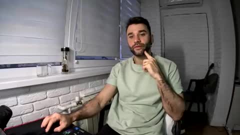Snapshot of unnknow2024 chatting on April 11, 2026, 4:55 pm SlavaVibes online show from April 11, 2026, 4:55 pm