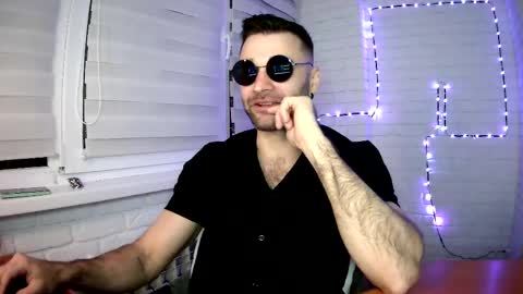 Snapshot of unnknow2024 chatting on April 24, 2026, 6:21 pm SlavaVibes online show from April 24, 2026, 6:21 pm