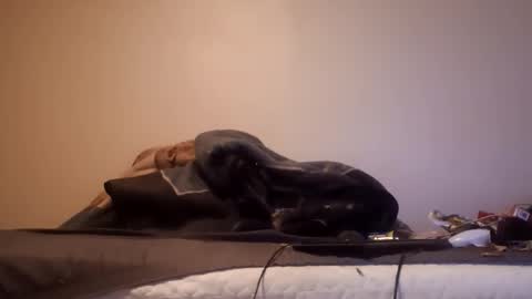 untoldregard123 online show from April 13, 2026, 9:48 am