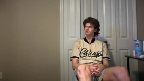 Stepbro online show from October 25, 2025, 10:04 pm