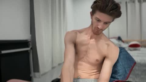 Stepbro online show from December 16, 2025, 2:05 am