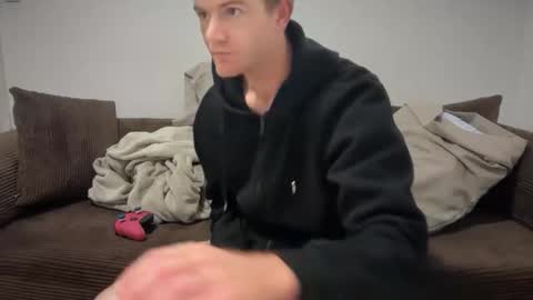 Snapshot of unverifiedbwc chatting on January 18, 2026, 9:18 pm Stepbro online show from January 18, 2026, 9:18 pm