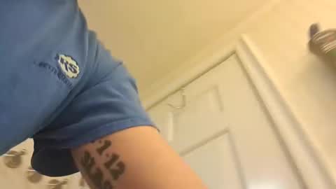 Snapshot of upforanything27 chatting on December 15, 2024, 1:35 am upforanything27 online show from December 15, 2024, 1:35 am