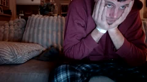 Snapshot of upforanything27 chatting on January 24, 2025, 5:42 am upforanything27 online show from January 24, 2025, 5:42 am