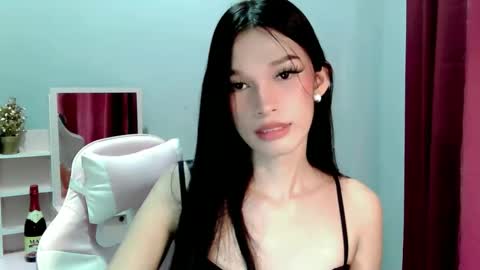 ur_asianbabexxx online show from January 14, 2026, 5:29 pm