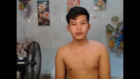 Snapshot of ur_bigcockeziekiel chatting on May 3, 2026, 10:32 am ur_bigcockeziekiel online show from May 3, 2026, 10:32 am