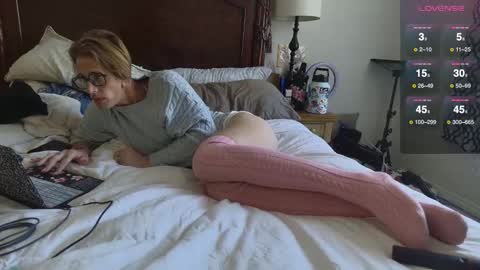 Goddess online show from December 5, 2025, 5:42 pm