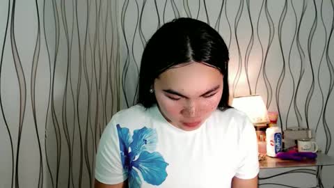 Snapshot of ur_innocent_girlx chatting on January 9, 2026, 3:09 am QUEENSY online show from January 9, 2026, 3:09 am