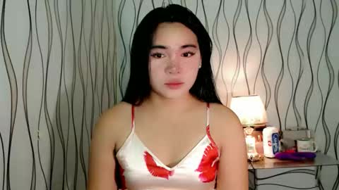 Snapshot of ur_innocent_girlx chatting on January 10, 2026, 3:52 am QUEENSY online show from January 10, 2026, 3:52 am