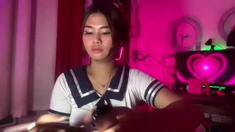 HelloIm  Girly online show from April 24, 2026, 12:24 am