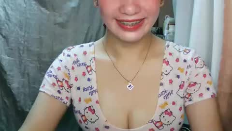 Snapshot of ur_yassy chatting on May 24, 2026, 9:42 pm ur_yassy online show from May 24, 2026, 9:42 pm