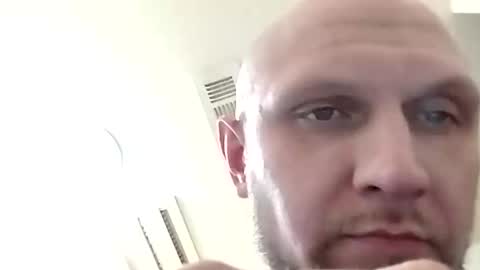 ur_zaddy4now online show from January 10, 2026, 9:33 am