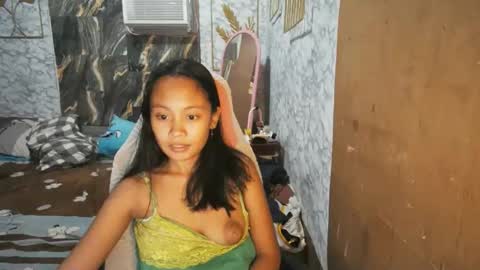 Snapshot of urasian_cherrymae chatting on February 20, 2026, 6:48 am im yyour princess cherry online show from February 20, 2026, 6:48 am