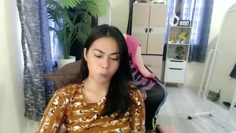 Snapshot of urasian_erica chatting on January 18, 2026, 1:09 am urasian_erica online show from January 18, 2026, 1:09 am